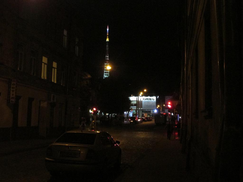 Near Opera Apartment Lviv Kültér fotó