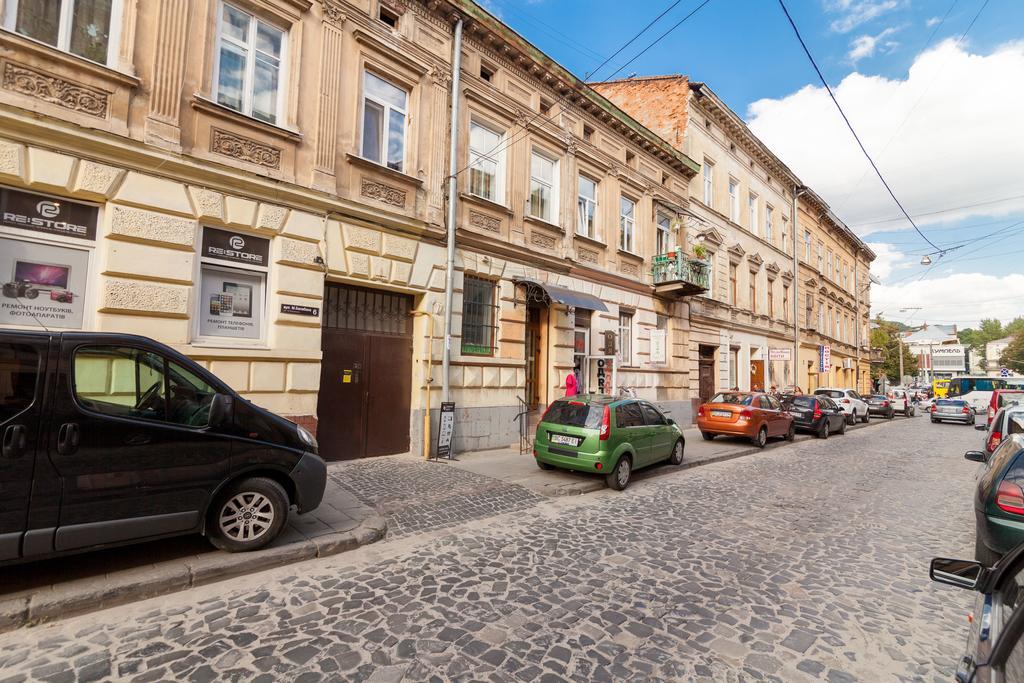 Near Opera Apartment Lviv Kültér fotó